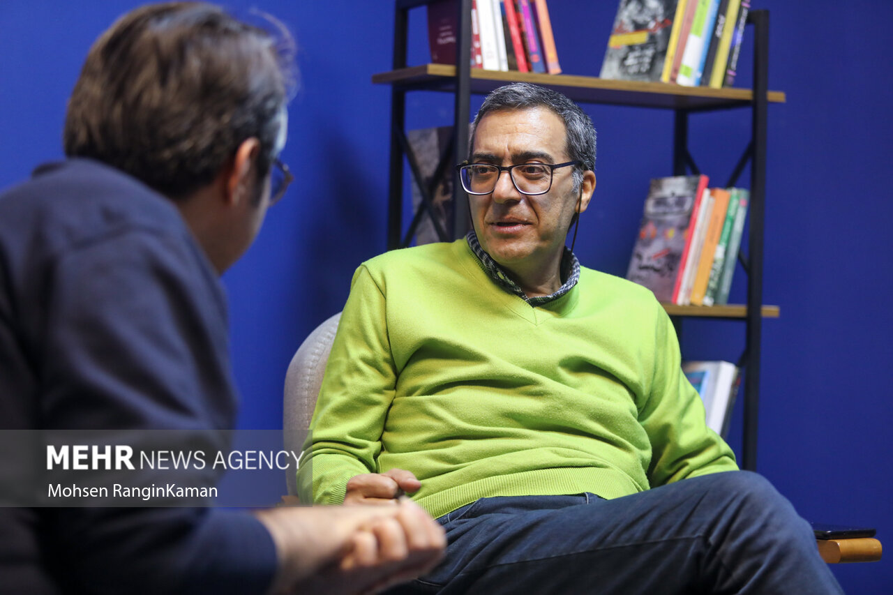 ناتوانی روشنفکر در برابر جهل و زور؛تبدیل شدن زن به شی، قربانی شدن اوست