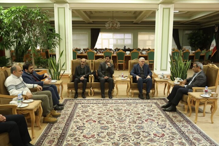 دیدار استاندار خراسان رضوی با رئیس سازمان فضایی ایران دیدار استاندار خراسان رضوی با رئیس سازمان فضایی ایران