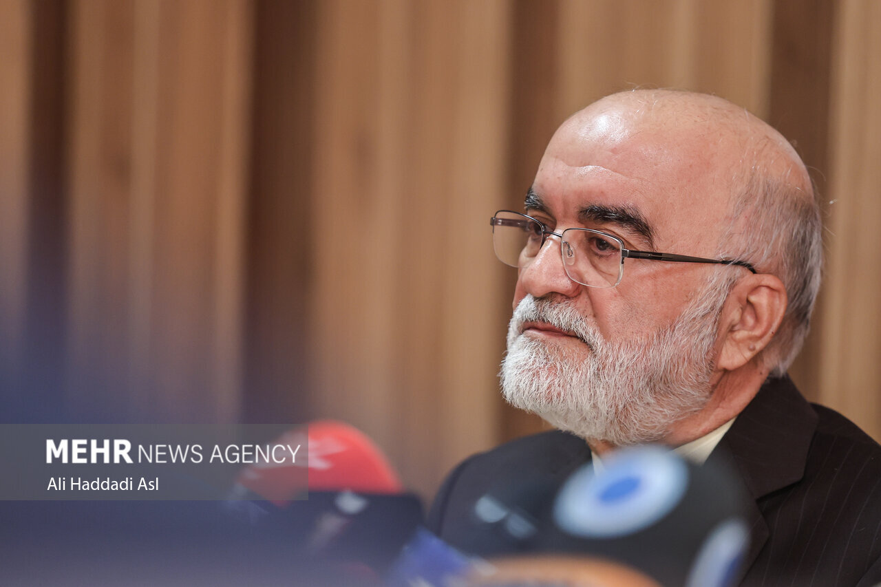 بازدید سراج از ندامتگاه کرج؛ تاکید بر رسیدگی سریع به متهمان اغتشاشات بازدید سراج از ندامتگاه کرج؛ تاکید بر رسیدگی سریع به متهمان اغتشاشات