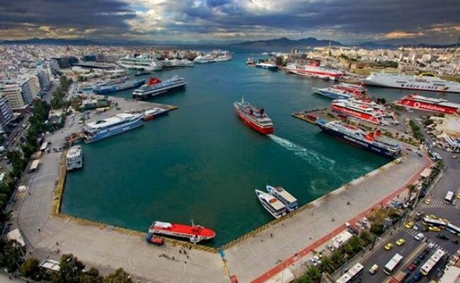 محاصره شدن بیش از ۱۰۰۰ صهیونیست در یونان محاصره شدن بیش از ۱۰۰۰ صهیونیست در یونان