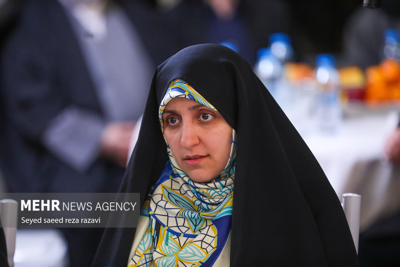 کاهش ۵۰ درصدی تعرفه «مشاوره خانواده» زنان سرپرست خانواده کاهش ۵۰ درصدی تعرفه «مشاوره خانواده» زنان سرپرست خانواده