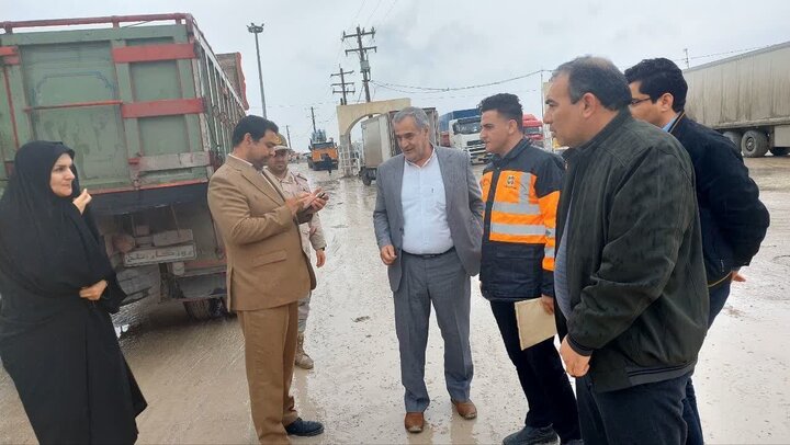 بازدید فرماندار گیلانغرب از پایانه مرزی و گمرک سومار بازدید فرماندار گیلانغرب از پایانه مرزی و گمرک سومار