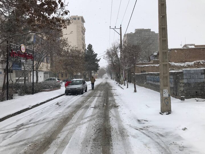 شروع بارش برف و کاهش شدید دما در قوچان شروع بارش برف و کاهش شدید دما در قوچان