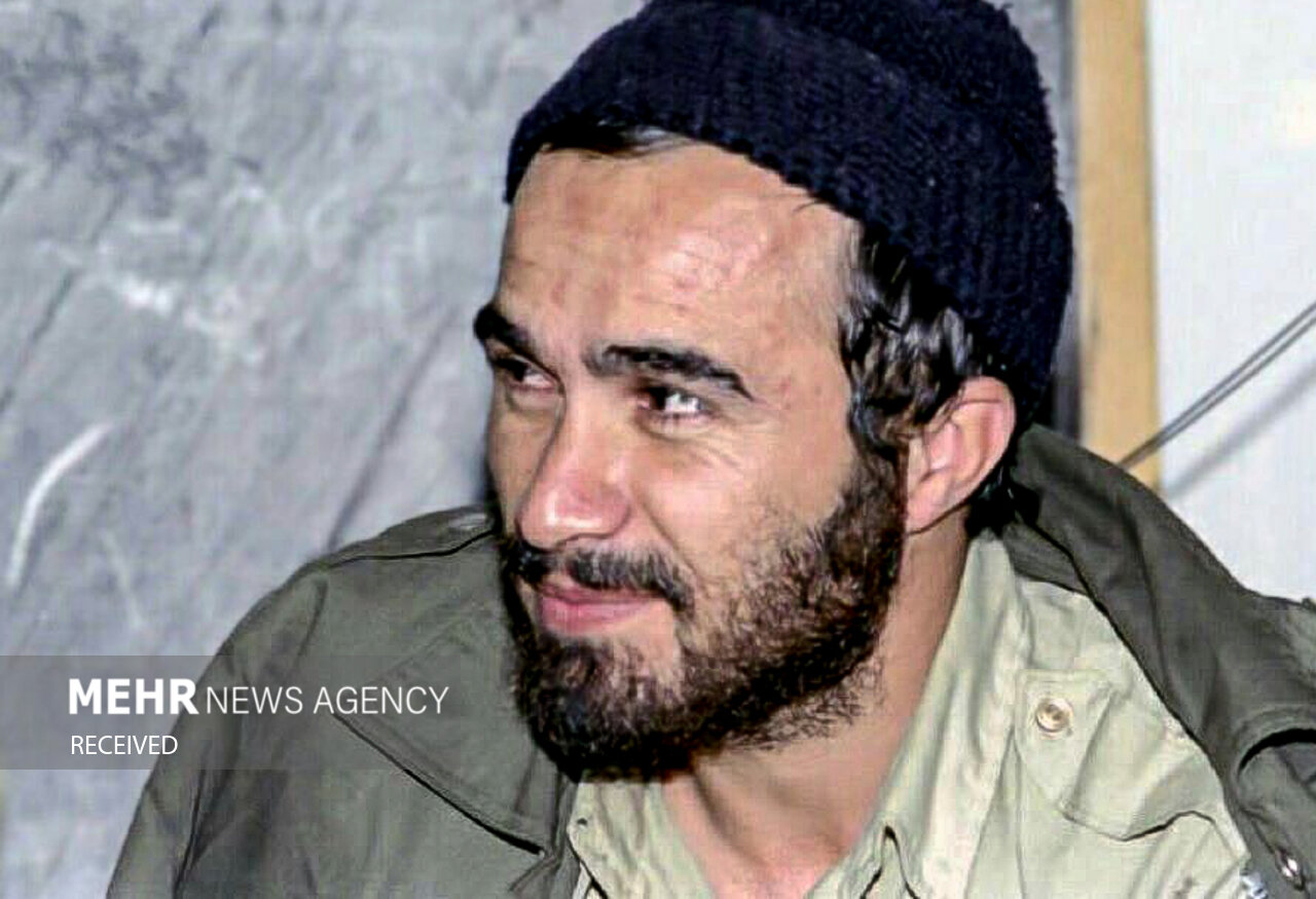 به هر طرف که نظر میکنم شهیدی هست… به هر طرف که نظر میکنم شهیدی هست…