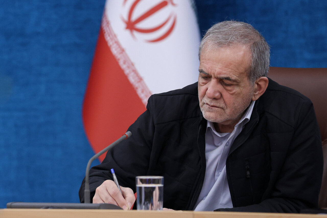 رئیس جمهور «روز مادر» را تبریک گفت رئیس جمهور «روز مادر» را تبریک گفت