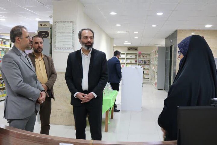 مسئولان استان سمنان در حوزه کتاب و فرهنگ دغدغهمند باشند مسئولان استان سمنان در حوزه کتاب و فرهنگ دغدغهمند باشند