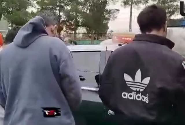 اعتراف سارقان به ۲۰ فقره سرقت خودرو با پیچ گوشی در رباط کریم اعتراف سارقان به ۲۰ فقره سرقت خودرو با پیچ گوشی در رباط کریم