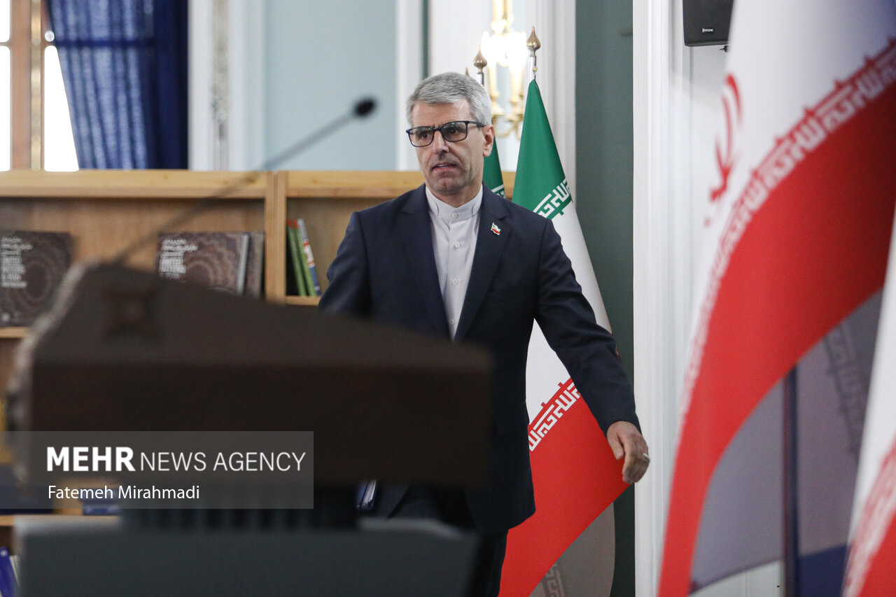 رونمایی از کلیپ «بر فراز ایران» رونمایی از کلیپ «بر فراز ایران»
