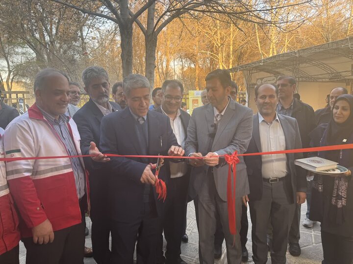 بزرگترین بازارچه صنایع دستی استان اصفهان افتتاح شد بزرگترین بازارچه صنایع دستی استان اصفهان افتتاح شد