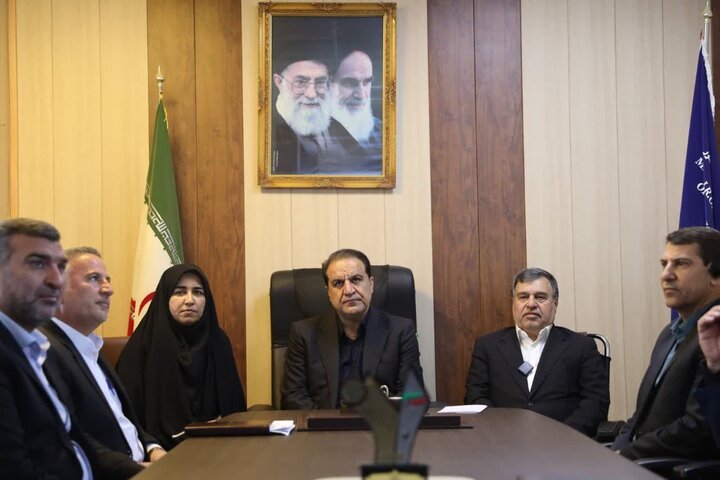 کشاورزان ایلام در تحقق شعار سال نقش کلیدی دارند کشاورزان ایلام در تحقق شعار سال نقش کلیدی دارند