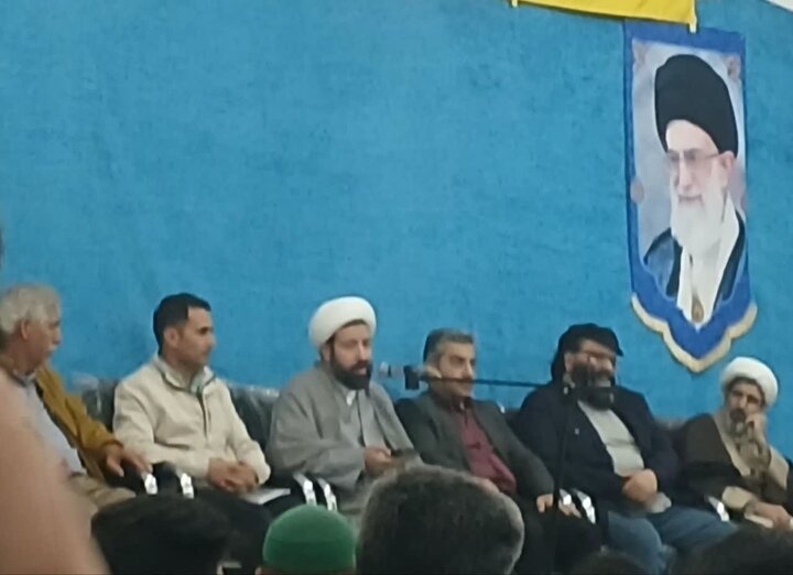 شب شعر مقاومت در روستای تقی آباد تربت جام برگزار شد شب شعر مقاومت در روستای تقی آباد تربت جام برگزار شد