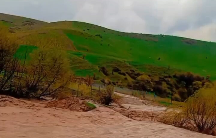 طغیان رودخانه روستای شختان پیرانشهر طغیان رودخانه روستای شختان پیرانشهر