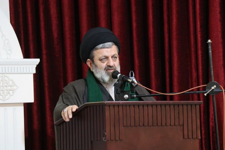 راهبرد دشمن ترویج فرهنگ غربی برای تضعیف باورهای دینی و ملی است راهبرد دشمن ترویج فرهنگ غربی برای تضعیف باورهای دینی و ملی است