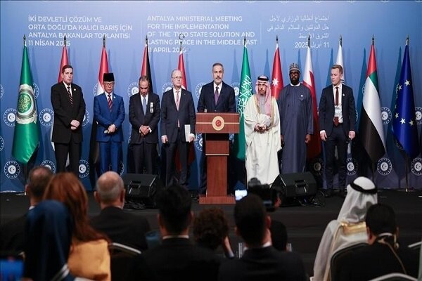 بیانیه پایانی نشست مشترک سازمان همکاری اسلامی و گروه تماس غزه بیانیه پایانی نشست مشترک سازمان همکاری اسلامی و گروه تماس غزه