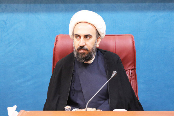 مشارکت ۱۱۰ هزار نفر در طرح «زندگی با آیهها» در استان ایلام مشارکت ۱۱۰ هزار نفر در طرح «زندگی با آیهها» در استان ایلام