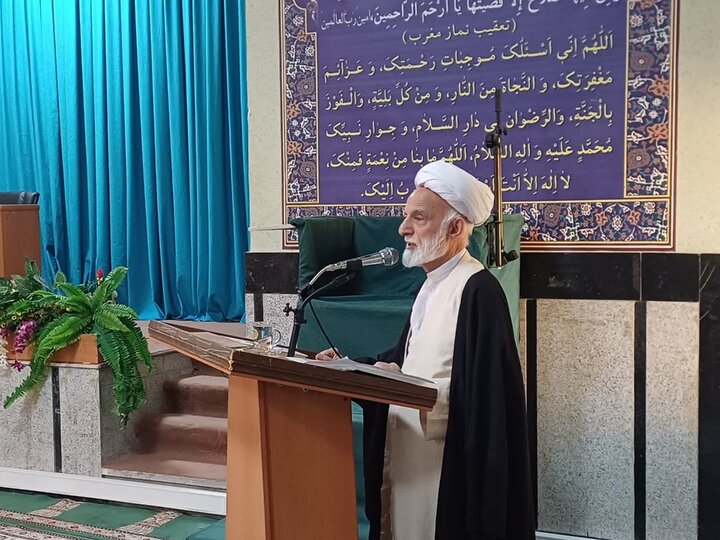 کربلایی کاظم ساروقی سند زندهای از حقانیت دین اسلام را معرفی کرد کربلایی کاظم ساروقی سند زندهای از حقانیت دین اسلام را معرفی کرد