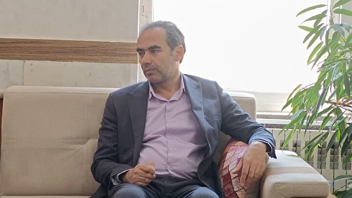 بیجار ظرفیت بالایی در تولیدات محصولات دامی دارد بیجار ظرفیت بالایی در تولیدات محصولات دامی دارد