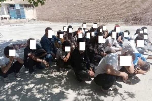 جمع آوری ۱۳۰ معتاد متجاهر در جریان اجرای طرح آرامش در رباط کریم جمع آوری ۱۳۰ معتاد متجاهر در جریان اجرای طرح آرامش در رباط کریم