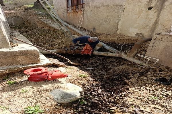 رفع تنش آبی ۶۰۰ مشترک در پنج روستای دنا با مشارکت مردم و دهیاری رفع تنش آبی ۶۰۰ مشترک در پنج روستای دنا با مشارکت مردم و دهیاری