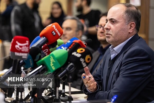 نهادههای دامی بیش از نیاز داخل وارد شد نهادههای دامی بیش از نیاز داخل وارد شد