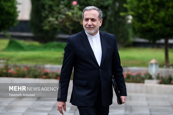 عراقچی: در مذاکره ممکن است برخی کشورها امتیازات بیشتری بدهند عراقچی: در مذاکره ممکن است برخی کشورها امتیازات بیشتری بدهند