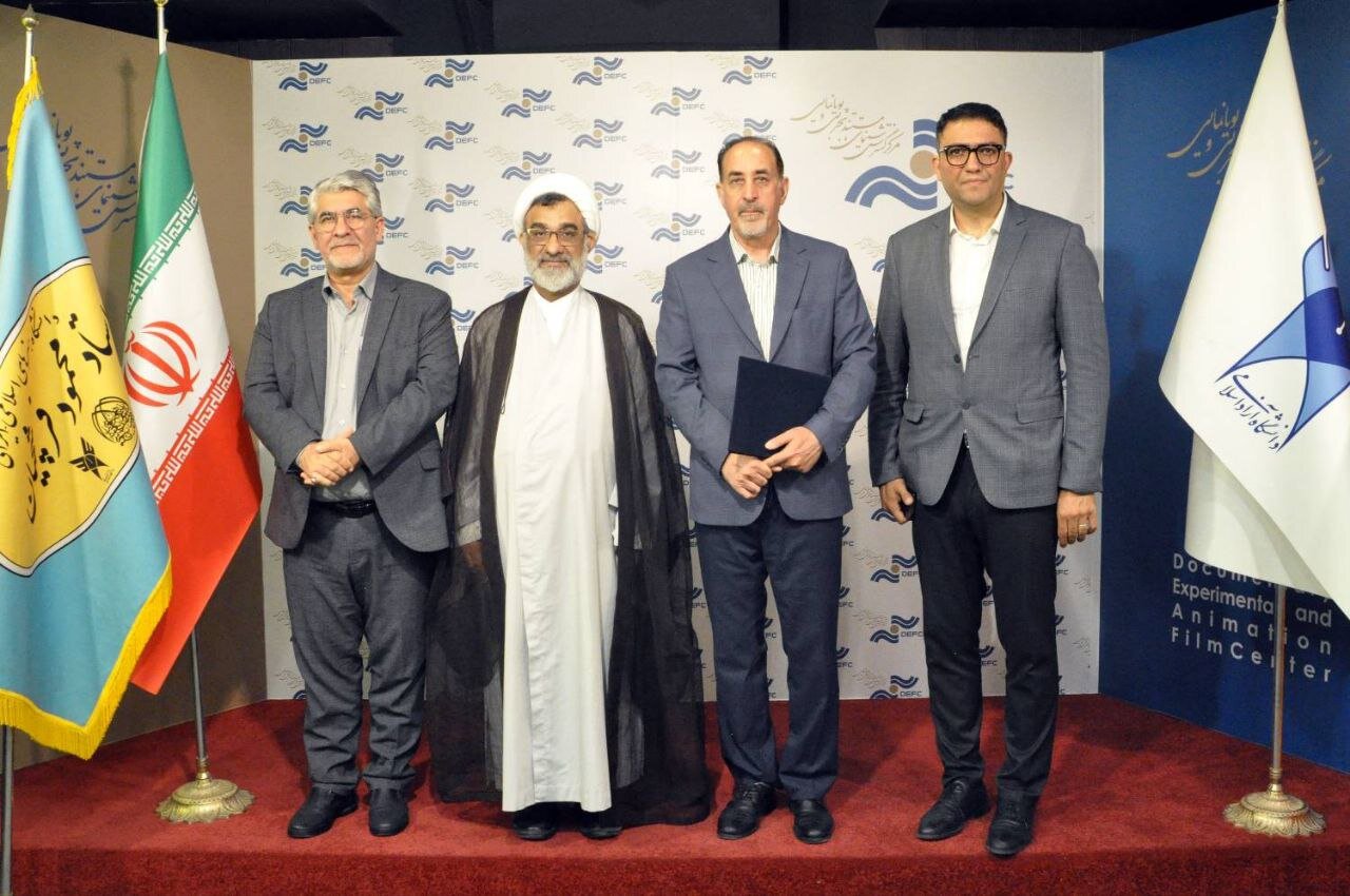 محمود فرشچیان خطاب به جوانان: سخت کار کنید و به ادبیات عشق بورزید