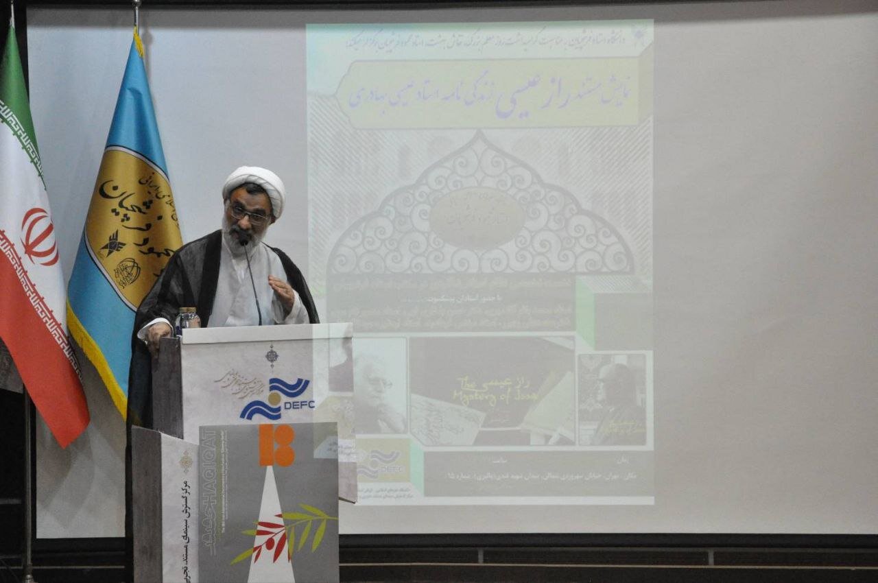 محمود فرشچیان خطاب به جوانان: سخت کار کنید و به ادبیات عشق بورزید