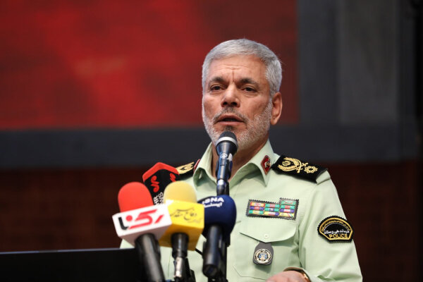 تاکید سردار شرفی بر نقش محوری قرآن در تربیت نیروهای فراجا تاکید سردار شرفی بر نقش محوری قرآن در تربیت نیروهای فراجا