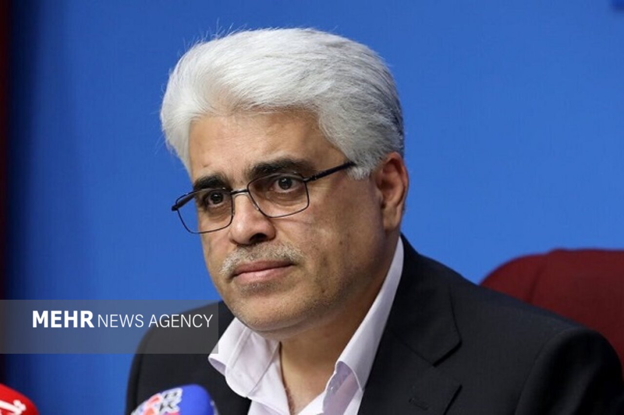 سهمیه بنزین خودروهای تعویض پلاکی قطع نمیشود سهمیه بنزین خودروهای تعویض پلاکی قطع نمیشود