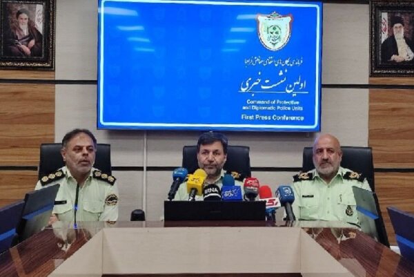 نشست خبری فرمانده یگانهای انتظامیـحفاظتی فراجا برگزار شد نشست خبری فرمانده یگانهای انتظامیـحفاظتی فراجا برگزار شد