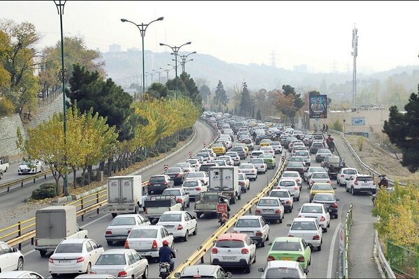 ترافیک سنگین و پرحجم در معابر و بزرگراههای پایتخت ترافیک سنگین و پرحجم در معابر و بزرگراههای پایتخت