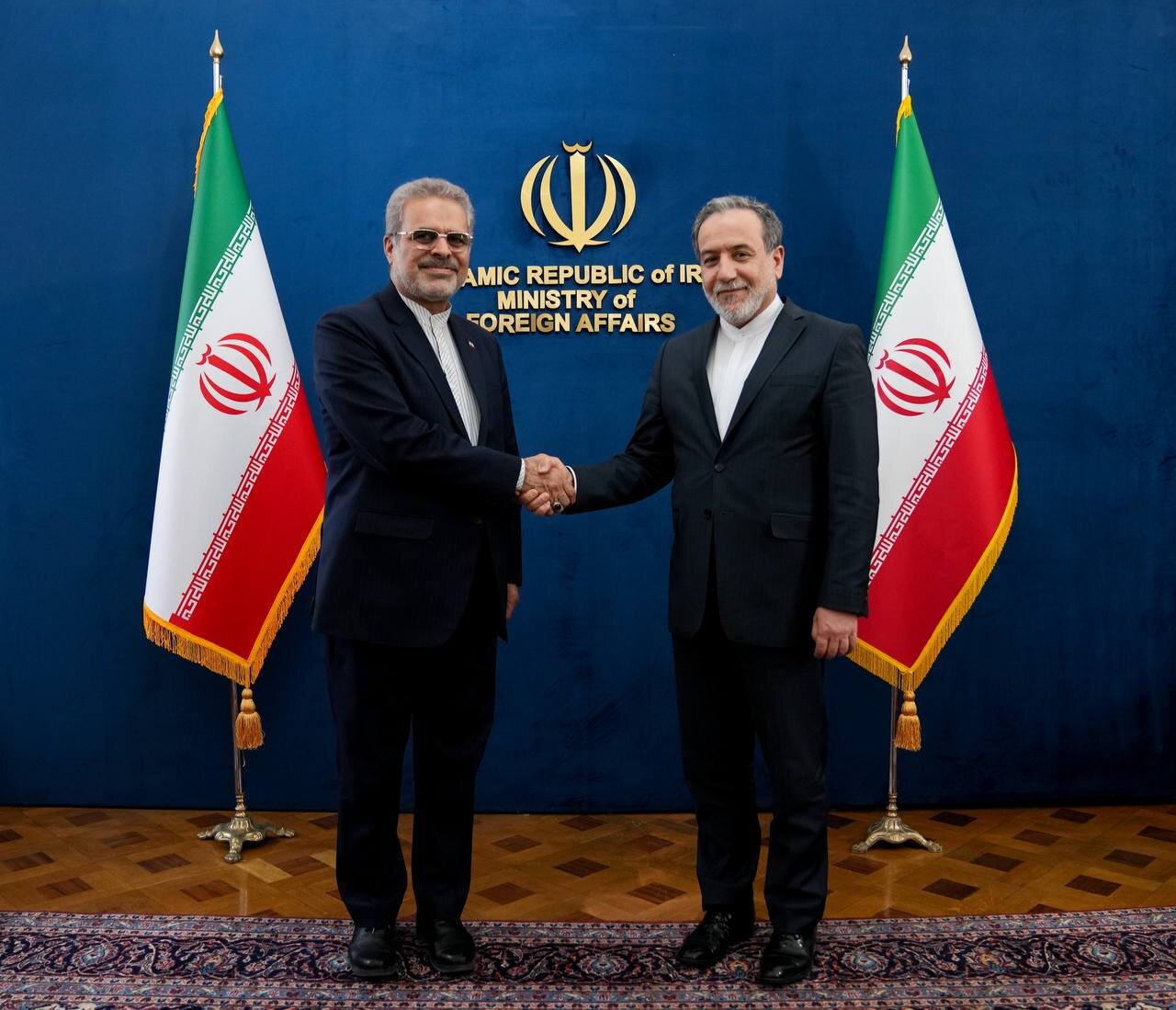 دیدار سفیر جدید جمهوری اسلامی ایران در ونزوئلا با وزیر امور خارجه دیدار سفیر جدید جمهوری اسلامی ایران در ونزوئلا با وزیر امور خارجه