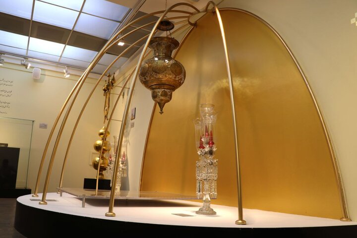 آثار نفیس گنجینه حرم امام رضا (ع) برای اولین بار به نمایش درآمد