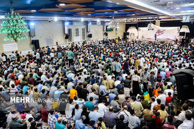 هفدهمین جشنواره «هلهله فرشتهها» در قم برگزار شد هفدهمین جشنواره «هلهله فرشتهها» در قم برگزار شد