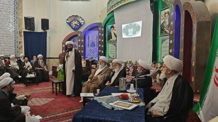 نخستین اجلاس جامعه مبلغین ولائی با محوریت فقه امر به معروف برگزار شد نخستین اجلاس جامعه مبلغین ولائی با محوریت فقه امر به معروف برگزار شد