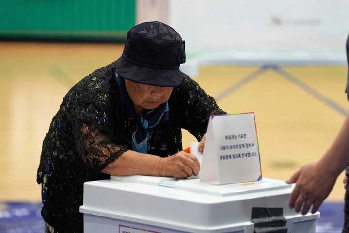 South Korea's pivotal day to end political chaos after martial law crisis