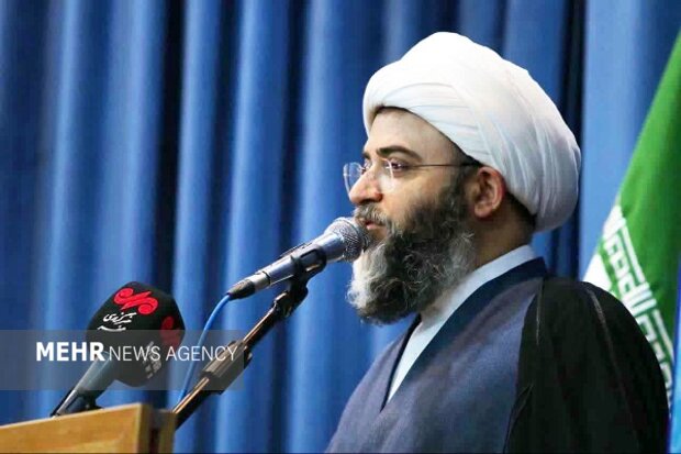 حجتالاسلام قمی: راویان ما خود روایتی غیورانه خلق میکنند حجتالاسلام قمی: راویان ما خود روایتی غیورانه خلق میکنند