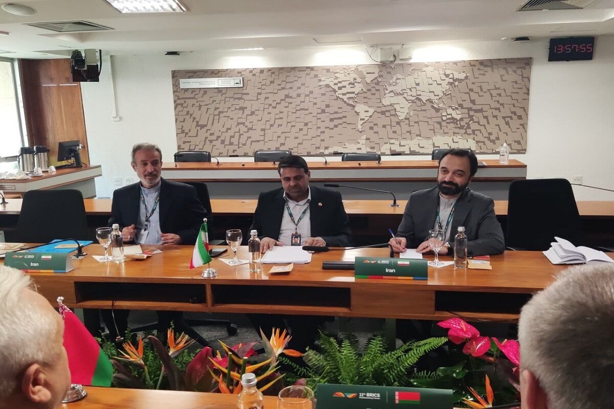 نادری: روابط سیاسی و اقتصادی ایران و بلاروس در وضعیت مطلوبی است نادری: روابط سیاسی و اقتصادی ایران و بلاروس در وضعیت مطلوبی است