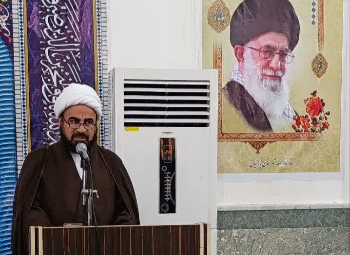 امام جمعه پارسیان: ملت ایران با روحیه عاشورایی شکستناپذیر است امام جمعه پارسیان: ملت ایران با روحیه عاشورایی شکستناپذیر است