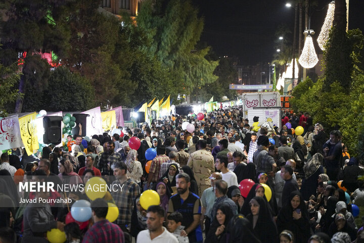 غدیر خم، عید ولایت و مردمیسازی است نه فقط برگزاری مراسم رسمی غدیر خم، عید ولایت و مردمیسازی است نه فقط برگزاری مراسم رسمی