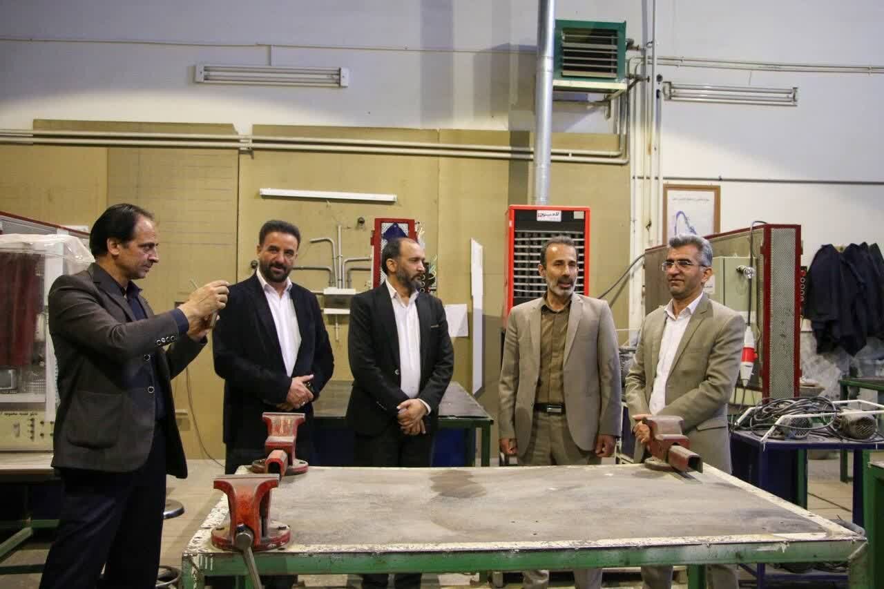 نگرانی مدیرکل آموزش و پرورش استان سمنان از کاهش دانشآموزان مهارتی نگرانی مدیرکل آموزش و پرورش استان سمنان از کاهش دانشآموزان مهارتی