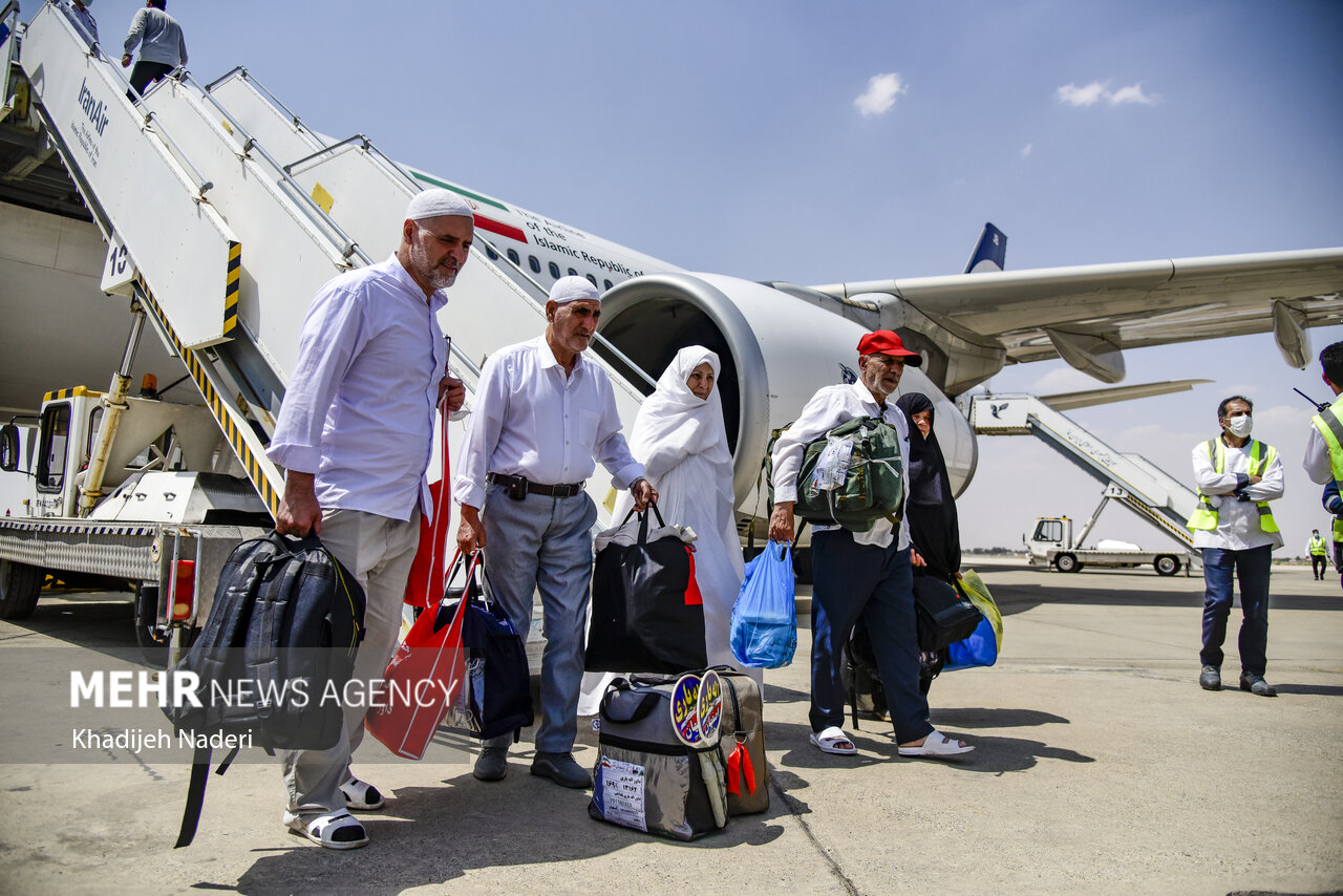 اعلام کاروانهای پروازی به مقصد مدینه منوره از فردا اعلام کاروانهای پروازی به مقصد مدینه منوره از فردا