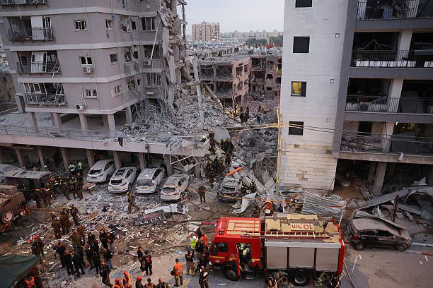 تلآویو:حجم ویرانیها بعد از حملات موشکی ایران غیر طبیعی است+عکس وفیلم