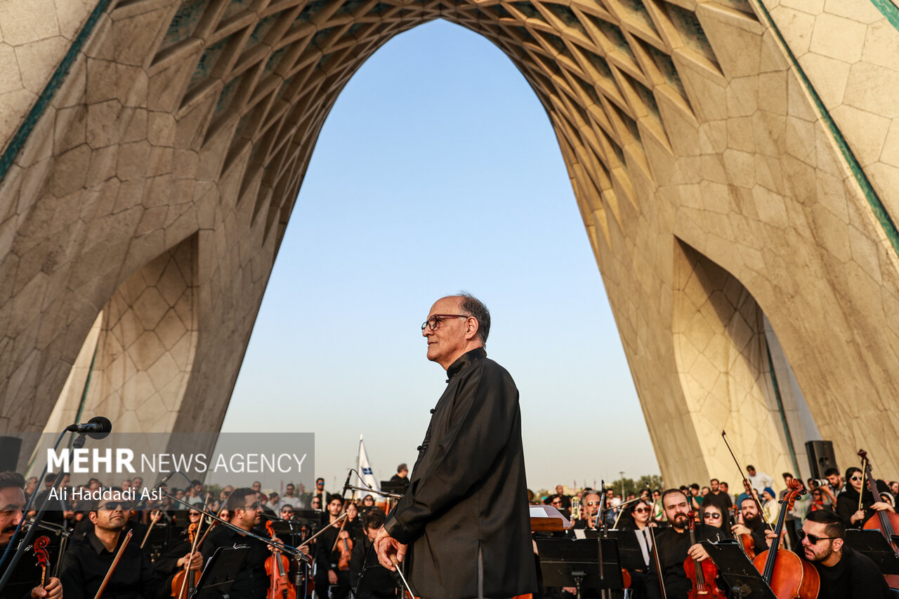 یک قصه شخصی از معجزه موسیقی در جنگ؛ هنری که همراه وفادار مردم است یک قصه شخصی از معجزه موسیقی در جنگ؛ هنری که همراه وفادار مردم است