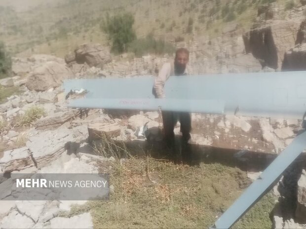 لرستان شکارگاه «هرمس»؛ مردم لاشه پهپاد صهیونی را پیدا کردند+ عکس لرستان شکارگاه «هرمس»؛ مردم لاشه پهپاد صهیونی را پیدا کردند+ عکس