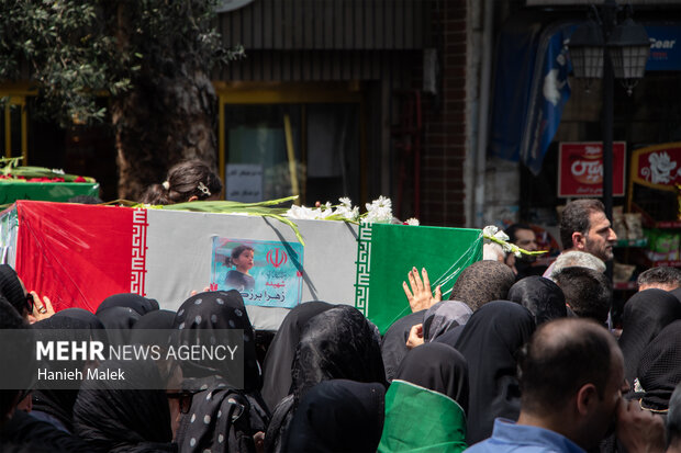 وداع تلخ با شهیده مرضیه عسگری و دختر کوچکش در خاک امامزاده روشنآباد