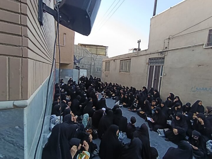 طلوع خورشید با روضه حسینیه دختر آخوند بیرجند؛ میراثی از بانوی اهل علم طلوع خورشید با روضه حسینیه دختر آخوند بیرجند؛ میراثی از بانوی اهل علم