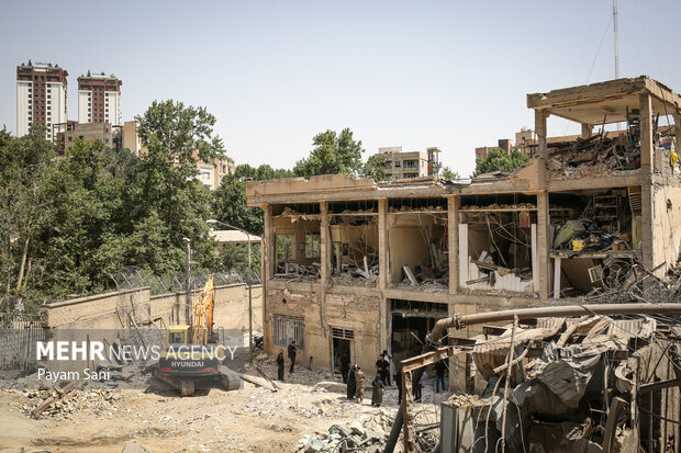 شهادت در اوج مسئولیتپذیری در اوین؛ روایت بانویی که پای اعتقاداتش ماند شهادت در اوج مسئولیتپذیری در اوین؛ روایت بانویی که پای اعتقاداتش ماند