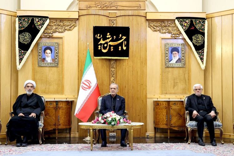 پزشکیان: اکو فرصتی برای همکاری در راستای منافع منطقهای است پزشکیان: اکو فرصتی برای همکاری در راستای منافع منطقهای است