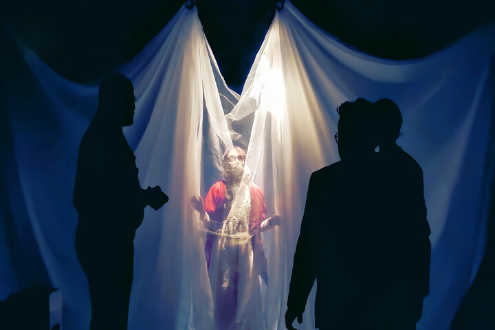 چالشهای اجرای دانشجویی؛ «مهمانسرای دو دنیا» روایتِ در لحظه زیستن است